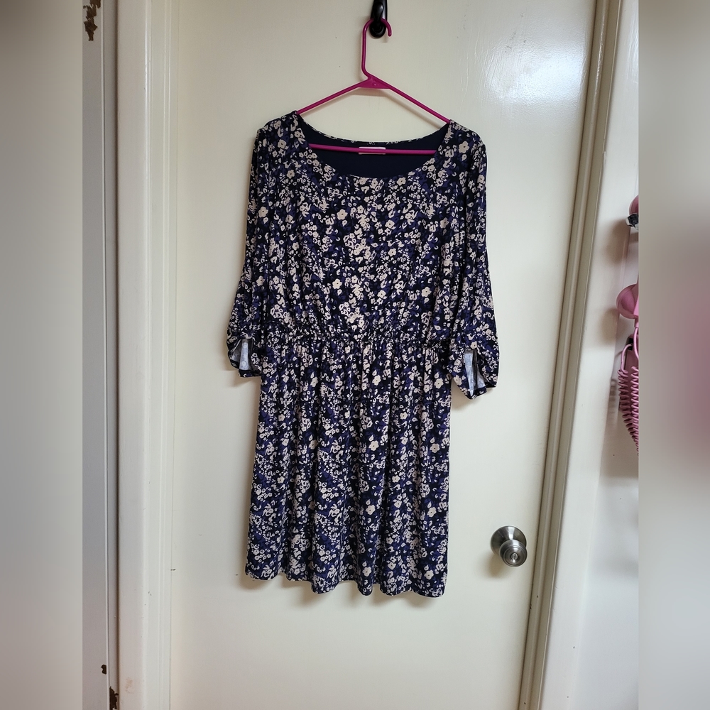 GILLI Black, Blue and White Floral Dress Size 2x